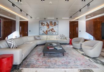 Hallo yacht charter lifestyle
                        