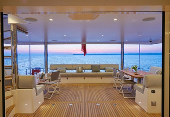 Nds Evolution yacht charter lifestyle
                        