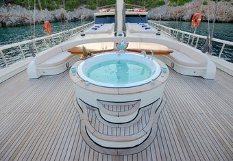 Queen of Salmakis yacht charter lifestyle