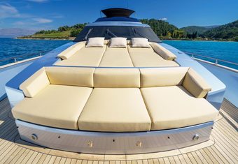 Phantom yacht charter lifestyle
                        