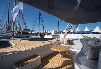 Ankawer VI yacht charter lifestyle