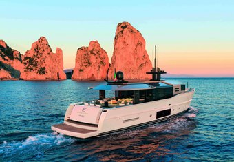Dhamma II yacht charter lifestyle
                        
