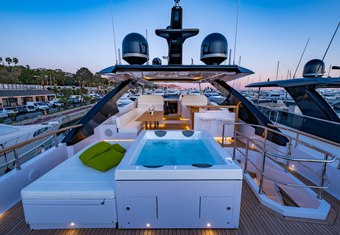 ALTVS yacht charter lifestyle
