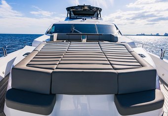 Golden Ours yacht charter lifestyle
                        
