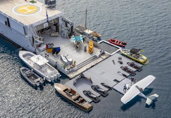 SuRi yacht charter lifestyle
                        