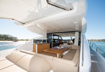 Tao yacht charter lifestyle
                        