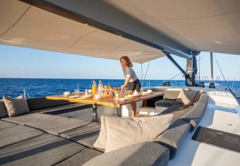 Aragon yacht charter lifestyle
