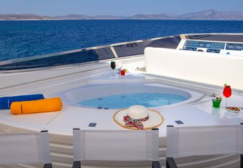 Efmaria yacht charter lifestyle
                        