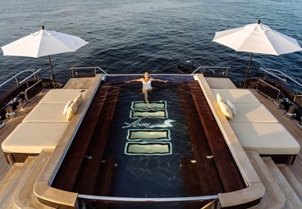 LOON yacht charter lifestyle