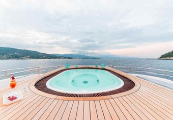 Pearl yacht charter lifestyle