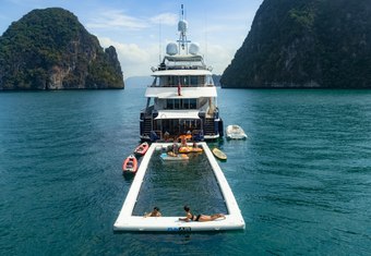 Lady Azul yacht charter lifestyle
                        