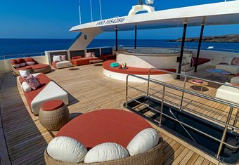 Galaxy Sirius yacht charter lifestyle
                        