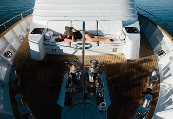Sea Raes yacht charter lifestyle
