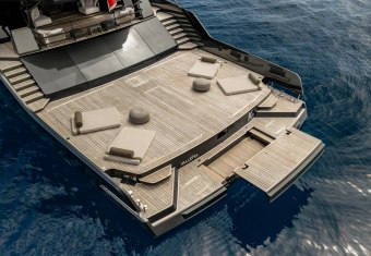 K+ yacht charter lifestyle