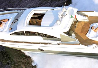 Regis yacht charter lifestyle
                        