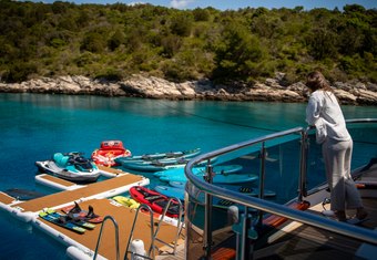 Anima Maris yacht charter lifestyle
                        