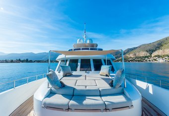 Heerlijckheid yacht charter lifestyle
                        