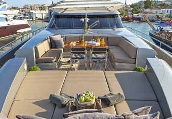 My Toy yacht charter lifestyle
                        