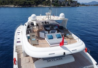 Skylark yacht charter lifestyle
                        