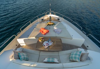 Spirit Of The Sea yacht charter lifestyle
                        