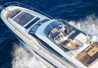 Bluem yacht charter lifestyle
                        