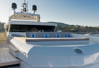Mr T yacht charter lifestyle
                        