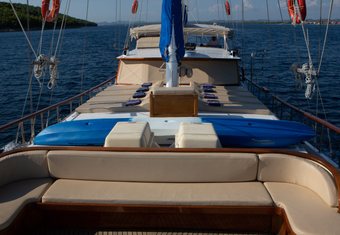 Malena yacht charter lifestyle