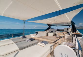 Trilogy yacht charter lifestyle
                        