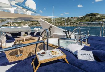 Desamis B yacht charter lifestyle
                        