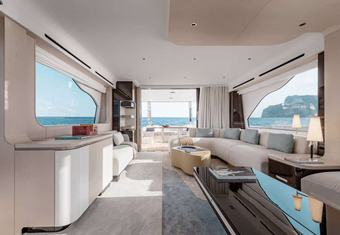 DT78 yacht charter lifestyle
                        
