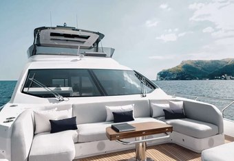 DT78 yacht charter lifestyle