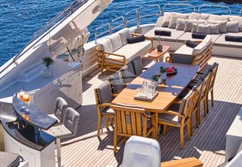 Brooklyn yacht charter lifestyle