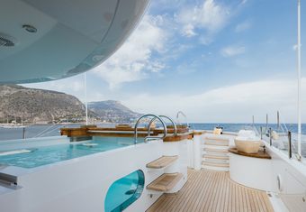 Ventum Maris yacht charter lifestyle
                        