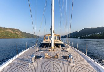 Champagne Hippy yacht charter lifestyle