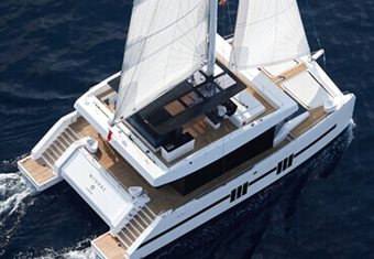 MIDORI yacht charter lifestyle
                        
