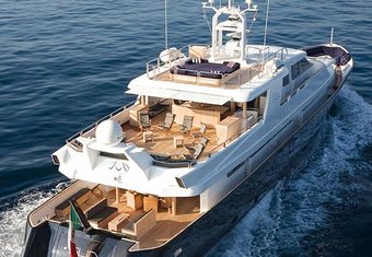 Lady in Blue yacht charter lifestyle
                        