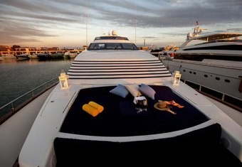 Venus Vistoria yacht charter lifestyle
                        