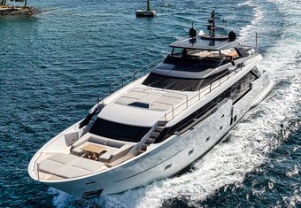Destino yacht charter lifestyle
                        