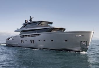 Sensa yacht charter lifestyle
                        