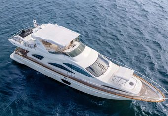 Truco II yacht charter lifestyle
                        