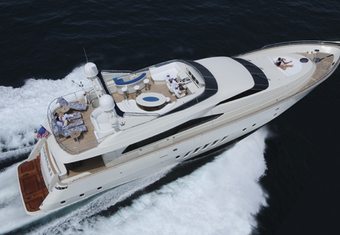 Lucky Life yacht charter lifestyle
                        