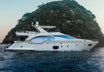 El Gabo yacht charter lifestyle
                        