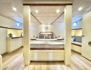 Derya Deniz photo 23