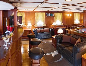 Salon Bar