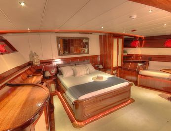 Nautilus photo 8
