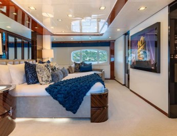 Holdin' My Own photo 17