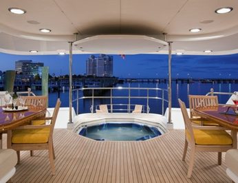 Aft Deck Alfresco Dining and Jacuzzi
