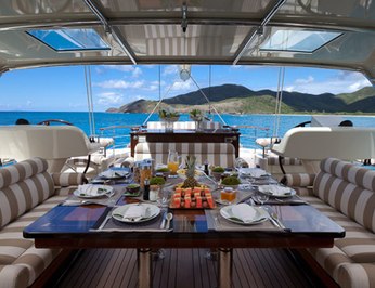 Upper deck dining