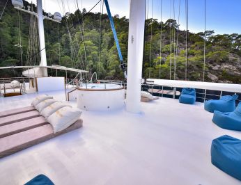 Queen Atlantis photo 44