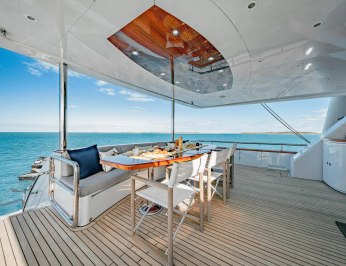 Beachfront photo 34